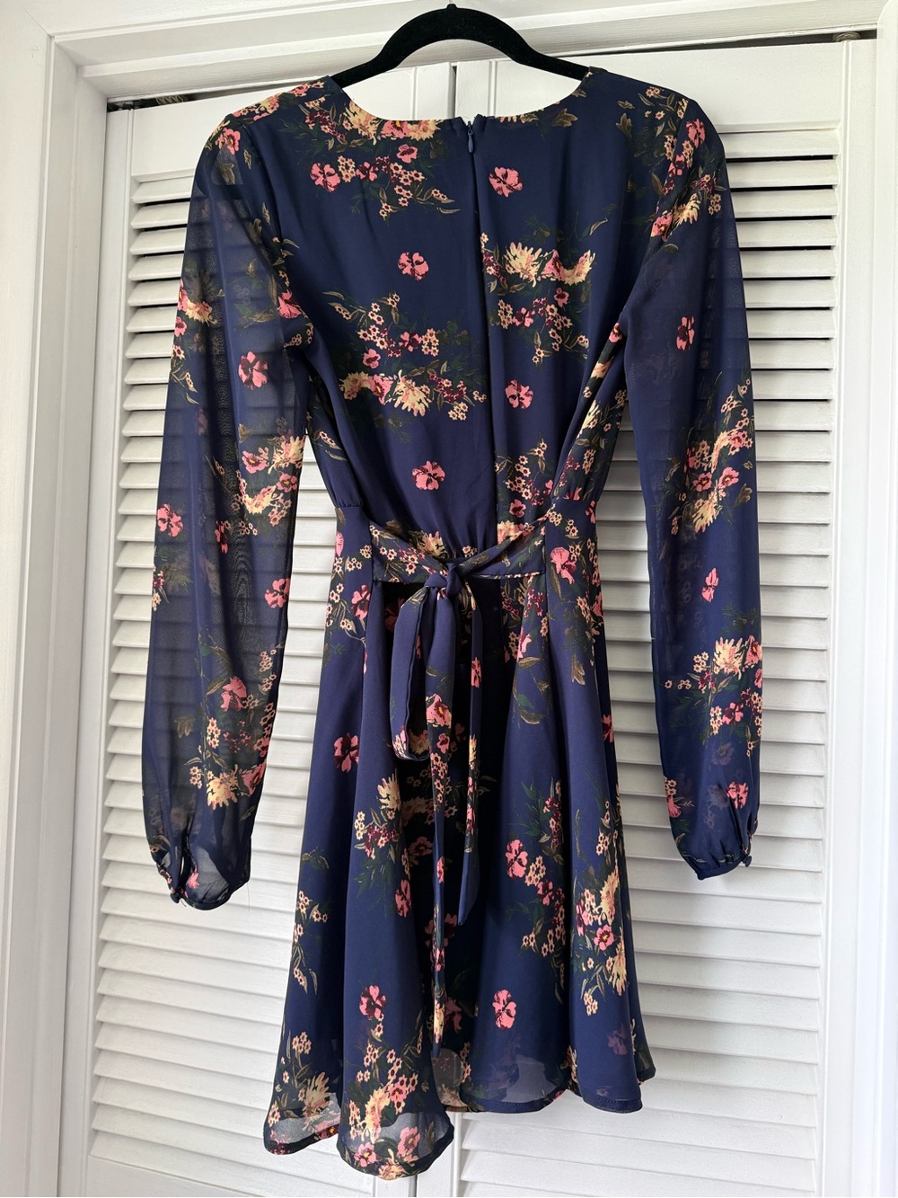 Lulu's Navy Floral Tie-Waist Mini Dress